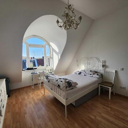 One Private Room Available In A Two Room Apartment In Tegel, Berlin Bagian luar foto